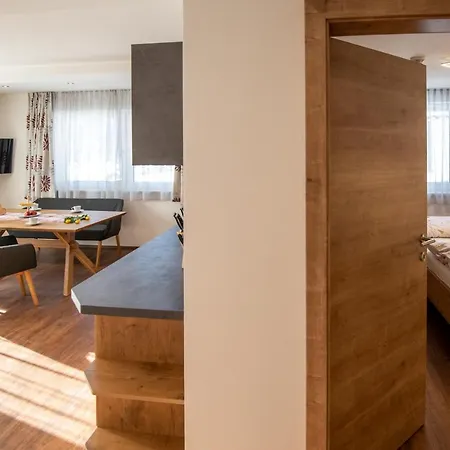 Eiblhof Apartment *